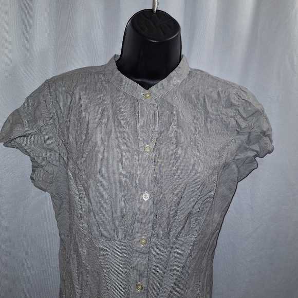 Calvin Klein pin striped button-down short sleeve blouse size medium - Picture 1 of 6